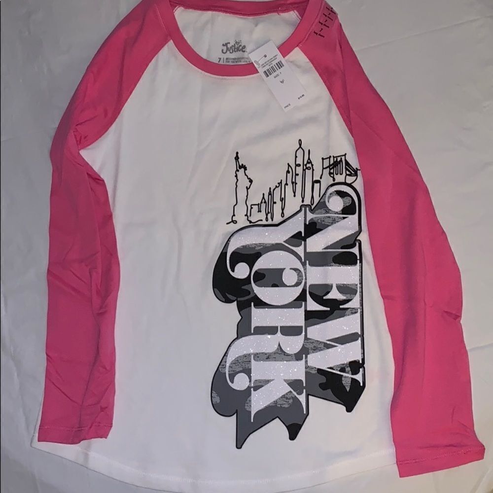 NWT Justice long sleeved T-Shirt. Size 7.